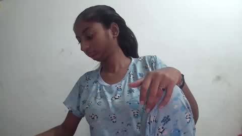 Suzan Sexy online show from March 1, 2026, 5:53 am