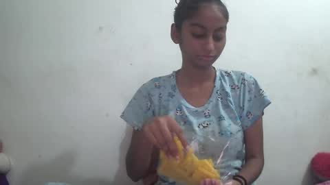 Suzan Sexy online show from April 12, 2026, 7:46 am