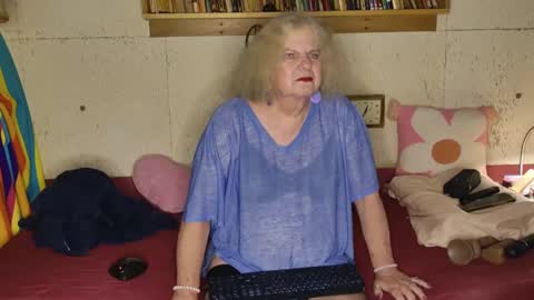 Snapshot of thea69plus chatting on September 20, 2025, 4:35 am thea TheaDora online show from September 20, 2025, 4:35 am