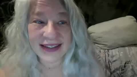 The Arctic Milf online show from April 25, 2026, 1:41 pm