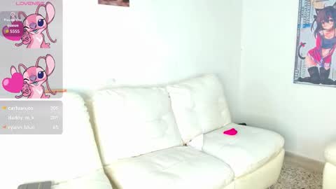 thebadwolf818 online show from November 12, 2025, 2:06 pm