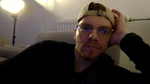 Snapshot of thebatguuy chatting on December 12, 2024, 7:26 pm thebatguuy online show from December 12, 2024, 7:26 pm