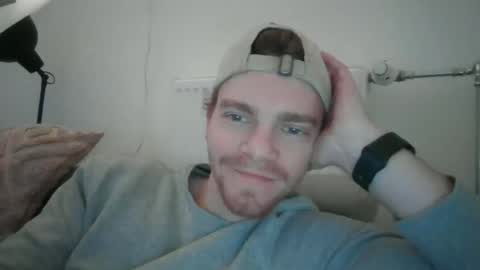 Snapshot of thebatguuy chatting on December 21, 2024, 3:20 pm thebatguuy online show from December 21, 2024, 3:20 pm