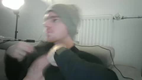 Snapshot of thebatguuy chatting on December 28, 2024, 4:30 pm thebatguuy online show from December 28, 2024, 4:30 pm