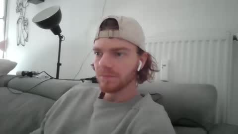 Snapshot of thebatguuy chatting on November 9, 2025, 11:30 am thebatguuy online show from November 9, 2025, 11:30 am