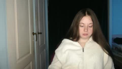 raissa online show from April 1, 2026, 4:37 pm