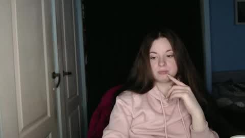 raissa online show from April 11, 2026, 5:28 pm