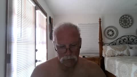 Snapshot of thecooltool_1 chatting on October 8, 2025, 4:26 pm thecooltool_1 online show from October 8, 2025, 4:26 pm