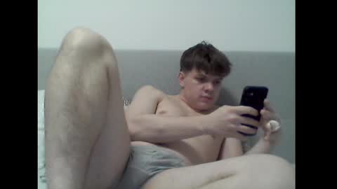 thecuteguy144949 online show from February 28, 2025, 8:28 pm