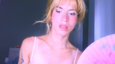 Snapshot of thedollxxxperience chatting on April 6, 2026, 4:46 am Yolanda online show from April 6, 2026, 4:46 am