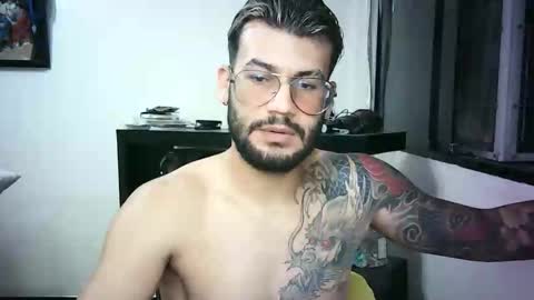 thedragonboyxxx online show from April 2, 2026, 3:59 am