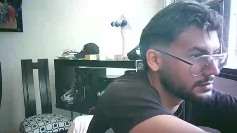 thedragonboyxxx online show from April 10, 2026, 2:44 pm