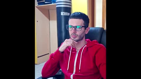 Snapshot of theebigbooss chatting on November 14, 2025, 10:29 pm theebigbooss online show from November 14, 2025, 10:29 pm