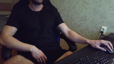 Snapshot of thefitgiant chatting on January 19, 2025, 9:23 pm Vince online show from January 19, 2025, 9:23 pm