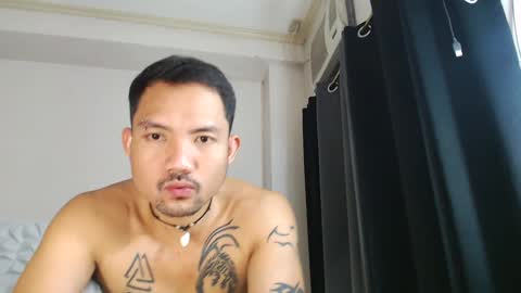 Snapshot of thefriskyasian chatting on December 10, 2024, 6:38 pm Jaycee online show from December 10, 2024, 6:38 pm