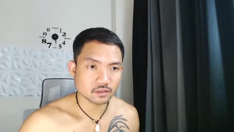 Snapshot of thefriskyasian chatting on December 17, 2024, 8:32 pm Jaycee online show from December 17, 2024, 8:32 pm