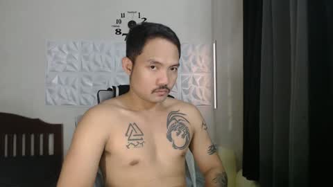 Snapshot of thefriskyasian chatting on December 25, 2024, 1:30 pm Jaycee online show from December 25, 2024, 1:30 pm