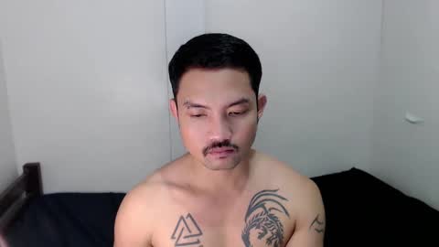 Snapshot of thefriskyasian chatting on December 26, 2024, 4:04 pm Jaycee online show from December 26, 2024, 4:04 pm