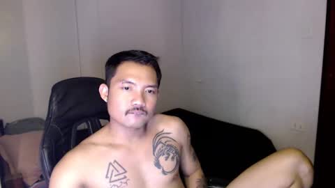 Snapshot of thefriskyasian chatting on December 26, 2024, 10:09 pm Jaycee online show from December 26, 2024, 10:09 pm