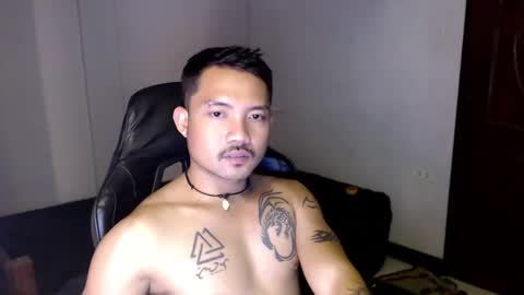 Snapshot of thefriskyasian chatting on January 5, 2025, 8:31 pm Jaycee online show from January 5, 2025, 8:31 pm