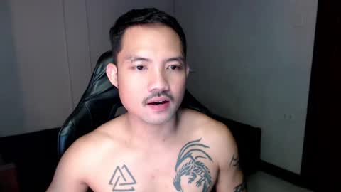 Snapshot of thefriskyasian chatting on January 10, 2025, 9:42 pm Jaycee online show from January 10, 2025, 9:42 pm