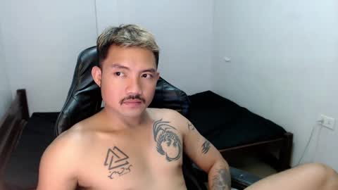 Snapshot of thefriskyasian chatting on February 13, 2025, 11:04 pm Jaycee online show from February 13, 2025, 11:04 pm