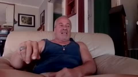Snapshot of thefyreman chatting on August 2, 2026, 11:03 pm thefyreman online show from August 2, 2026, 11:03 pm