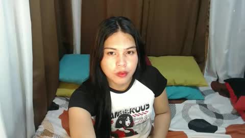 Snapshot of thegreat_legacy chatting on February 15, 2026, 7:05 am Elle dont forget to folloW me and thumbs up online show from February 15, 2026, 7:05 am