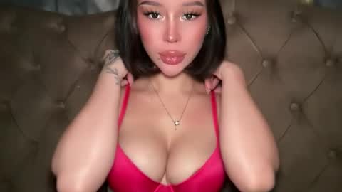 Elle  dont forget to folloW me and thumbs up online show from April 6, 2026, 1:58 am