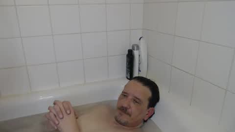 Green online show from January 7, 2026, 6:10 pm