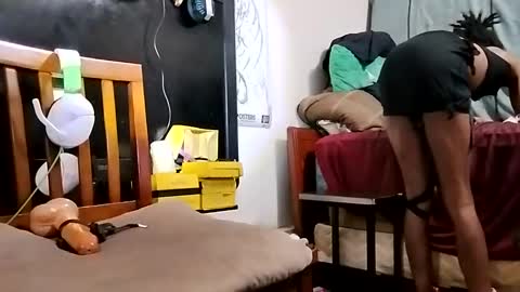 Snapshot of theguyss678 chatting on February 4, 2025, 8:49 pm Arching4Life online show from February 4, 2025, 8:49 pm