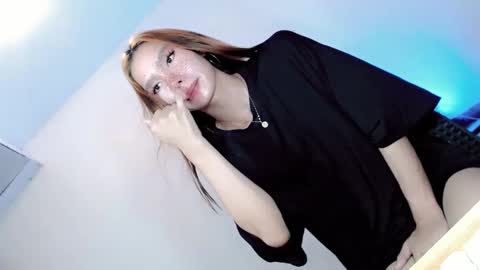 laisa online show from February 6, 2025, 9:53 am