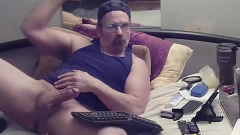 Snapshot of thehotlantaman chatting on December 16, 2024, 2:04 am thehotlantaman online show from December 16, 2024, 2:04 am