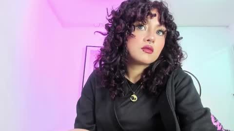 Theia  online show from February 19, 2025, 1:28 pm