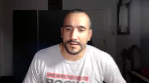 Snapshot of thekingofpains chatting on October 28, 2025, 3:47 pm KINGOFPAINS online show from October 28, 2025, 3:47 pm