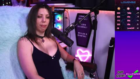 Nix online show from November 11, 2025, 3:28 am