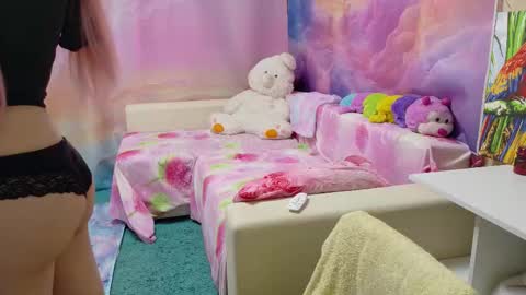Layla Rose online show from September 19, 2025, 3:30 am