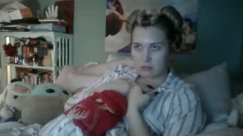 Little Bambii online show from December 20, 2025, 4:30 am