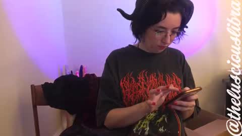 Snapshot of thelusciouslibra chatting on November 2, 2025, 8:22 pm thelusciouslibra online show from November 2, 2025, 8:22 pm