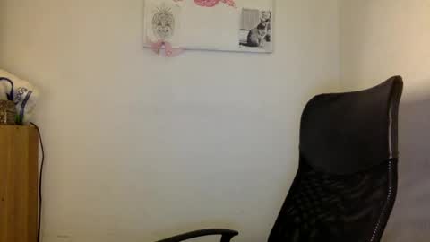 Lucy Lucy online show from January 3, 2025, 1:38 am