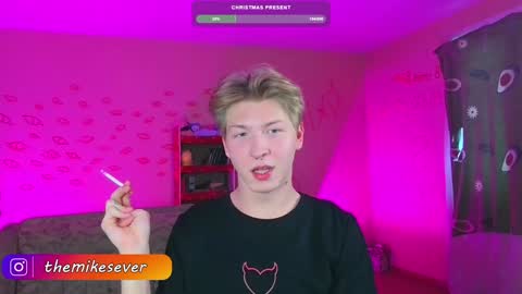 Snapshot of themikesever chatting on December 8, 2024, 3:21 am Sever online show from December 8, 2024, 3:21 am