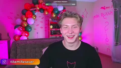 Snapshot of themikesever chatting on December 15, 2024, 7:21 pm Sever online show from December 15, 2024, 7:21 pm