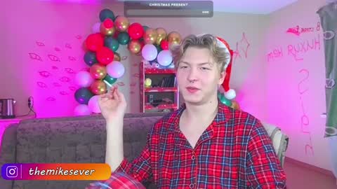 Snapshot of themikesever chatting on December 25, 2024, 5:37 pm Sever online show from December 25, 2024, 5:37 pm