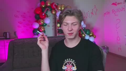 Snapshot of themikesever chatting on December 26, 2024, 10:31 pm Sever online show from December 26, 2024, 10:31 pm