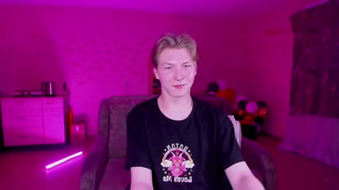 Snapshot of themikesever chatting on January 15, 2025, 6:51 pm Sever online show from January 15, 2025, 6:51 pm