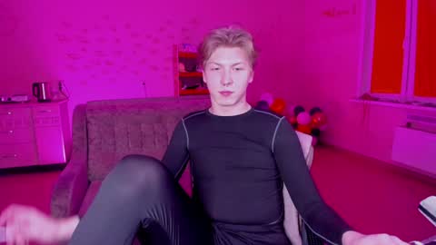 Snapshot of themikesever chatting on February 3, 2025, 6:07 pm Sever online show from February 3, 2025, 6:07 pm