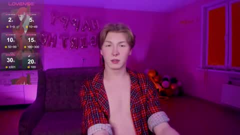 Snapshot of themikesever chatting on February 26, 2025, 9:27 pm Sever online show from February 26, 2025, 9:27 pm