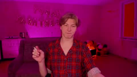 Snapshot of themikesever chatting on March 9, 2025, 8:42 pm Sever online show from March 9, 2025, 8:42 pm