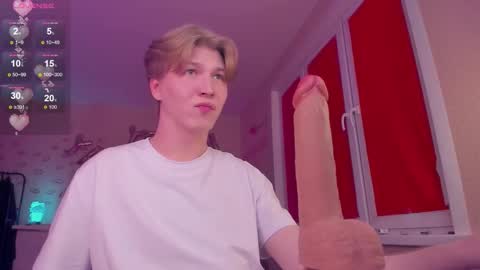 Snapshot of themikesever chatting on September 15, 2025, 5:57 pm Sever online show from September 15, 2025, 5:57 pm