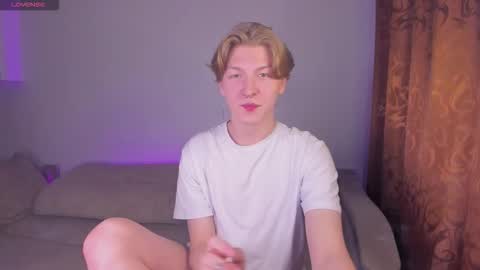 Snapshot of themikesever chatting on October 21, 2025, 1:17 am Sever online show from October 21, 2025, 1:17 am